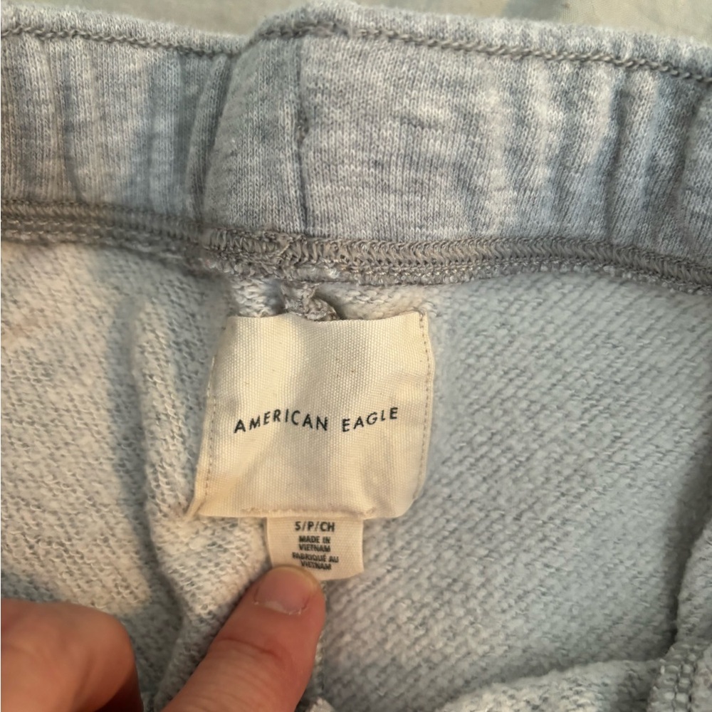 Ladies AE gray sweat pants sz. S